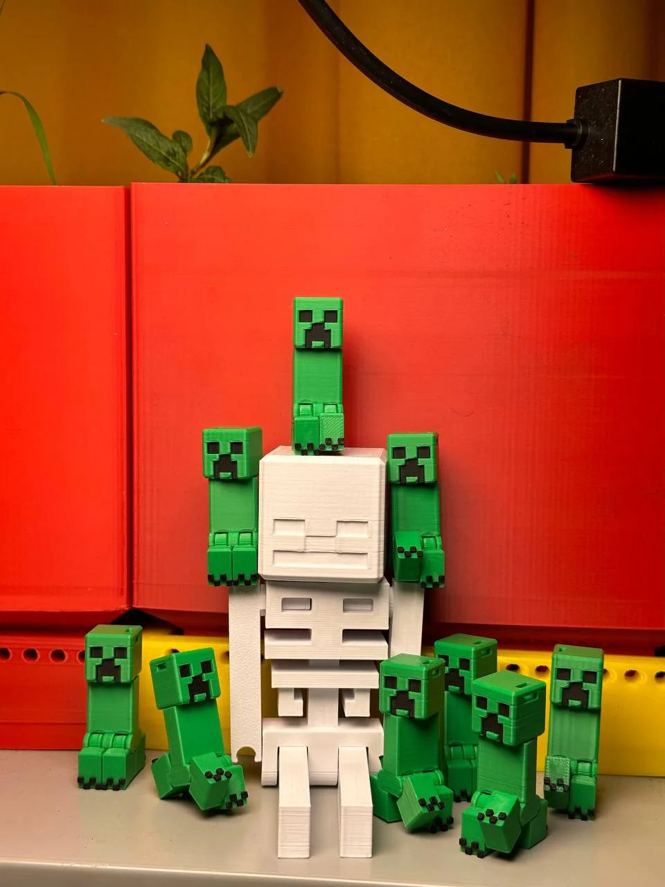 1pcs Creeper [Minecraft] merchandise 3D printed game merchandise articulated ornament, toy gift, trendy toy keychain ornament