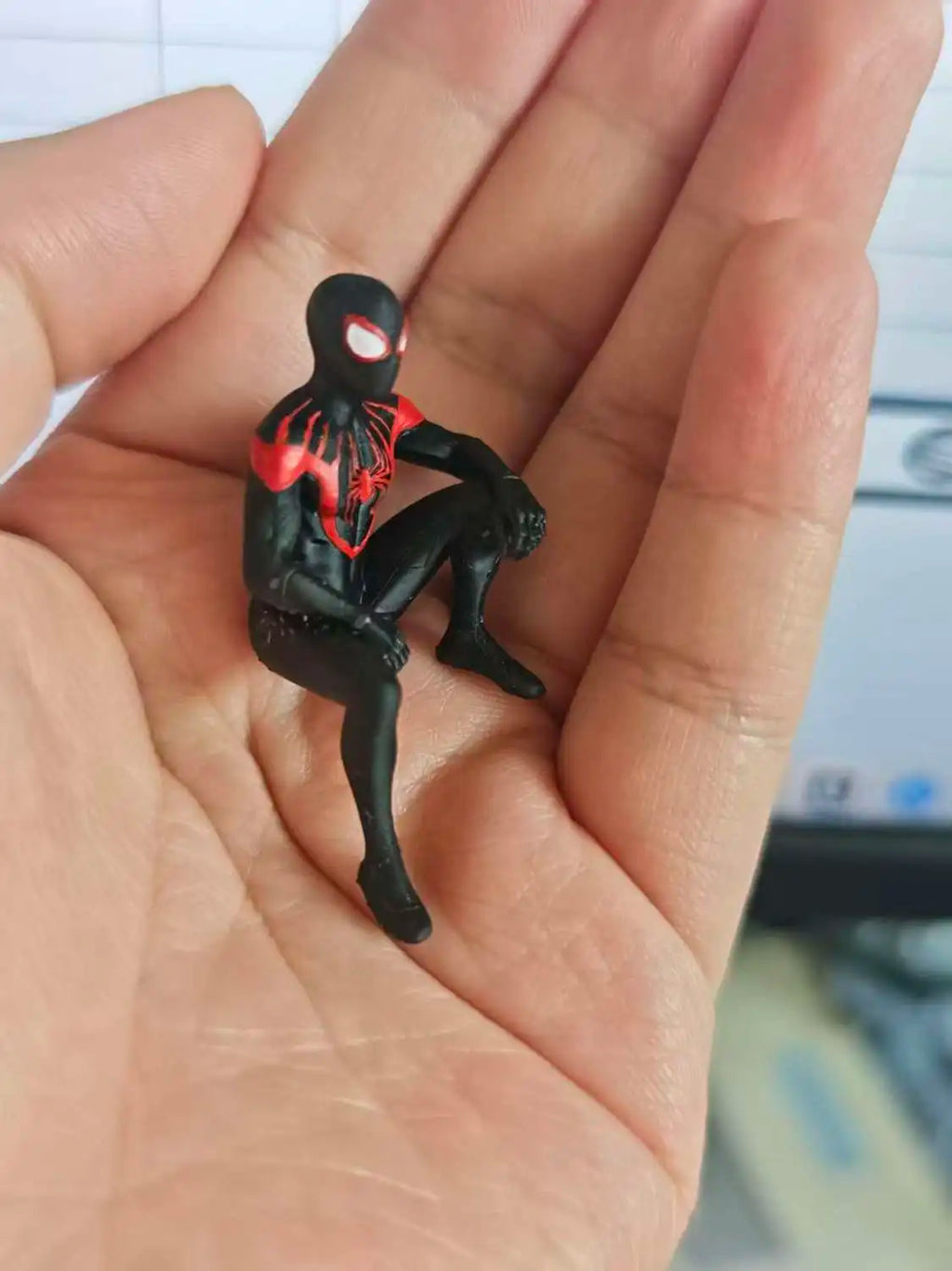 Miles Morales Noir Spider Man Sitting Pose Magnet Monitor Topper Figurine Ornament Desktop Decor Pvc Mini Figure Collect Gift