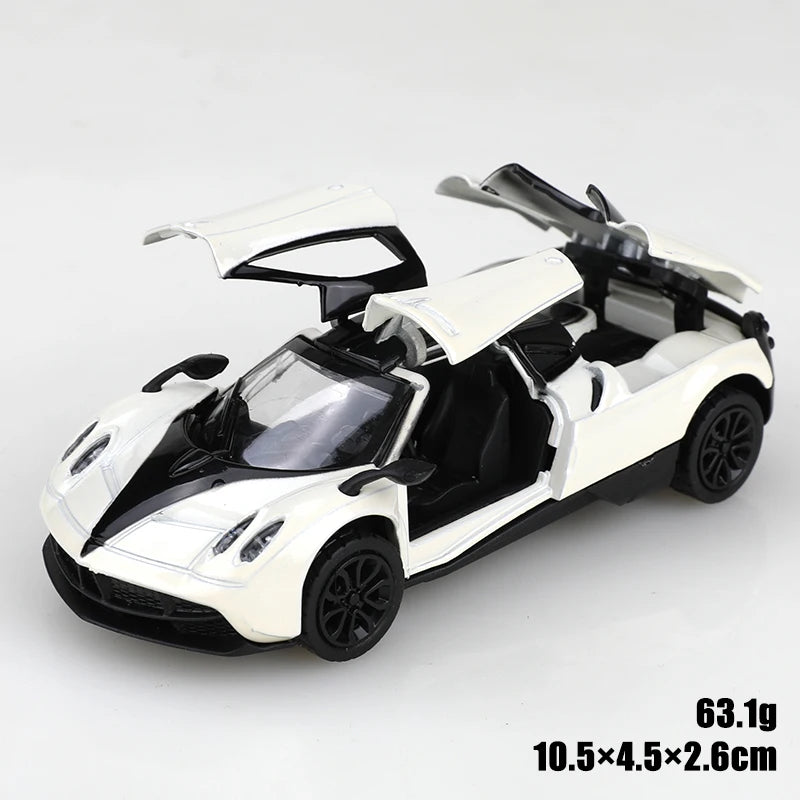 (Bagged) 1/43 scale gold pullback racing car, die-cast metal, three doors that open. Exquisite boy toy, mini pocket toy car.