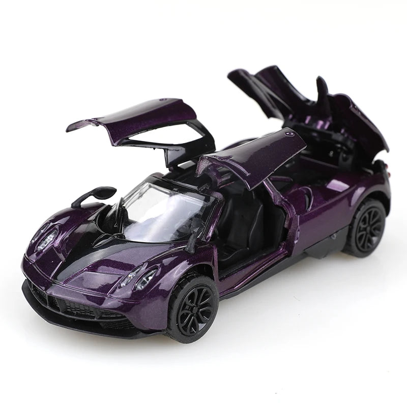 (Bagged) 1/43 scale gold pullback racing car, die-cast metal, three doors that open. Exquisite boy toy, mini pocket toy car.