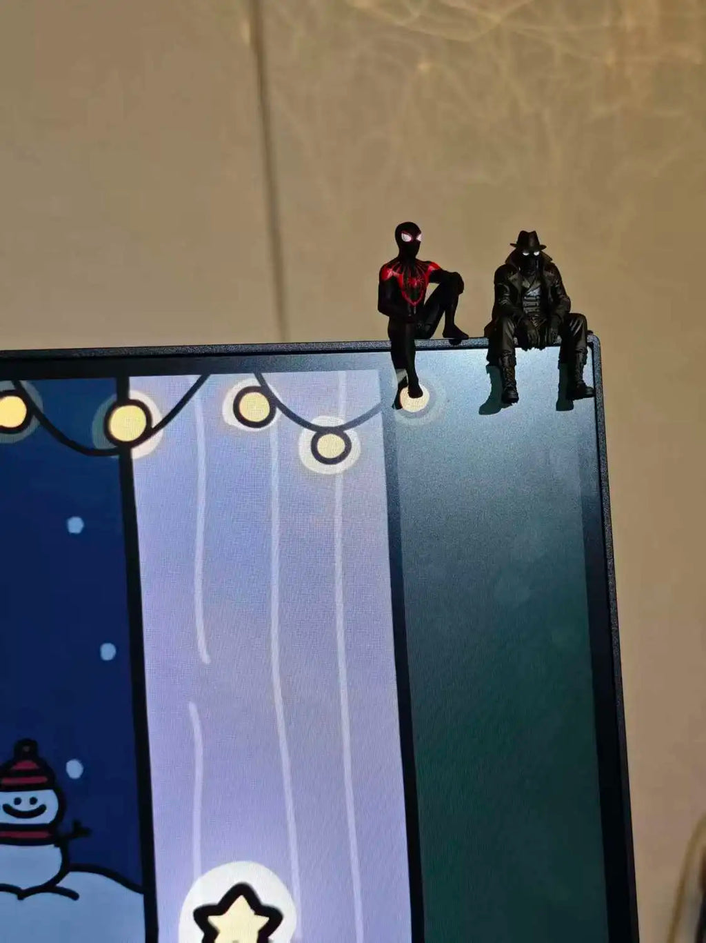 Miles Morales Noir Spider Man Sitting Pose Magnet Monitor Topper Figurine Ornament Desktop Decor Pvc Mini Figure Collect Gift