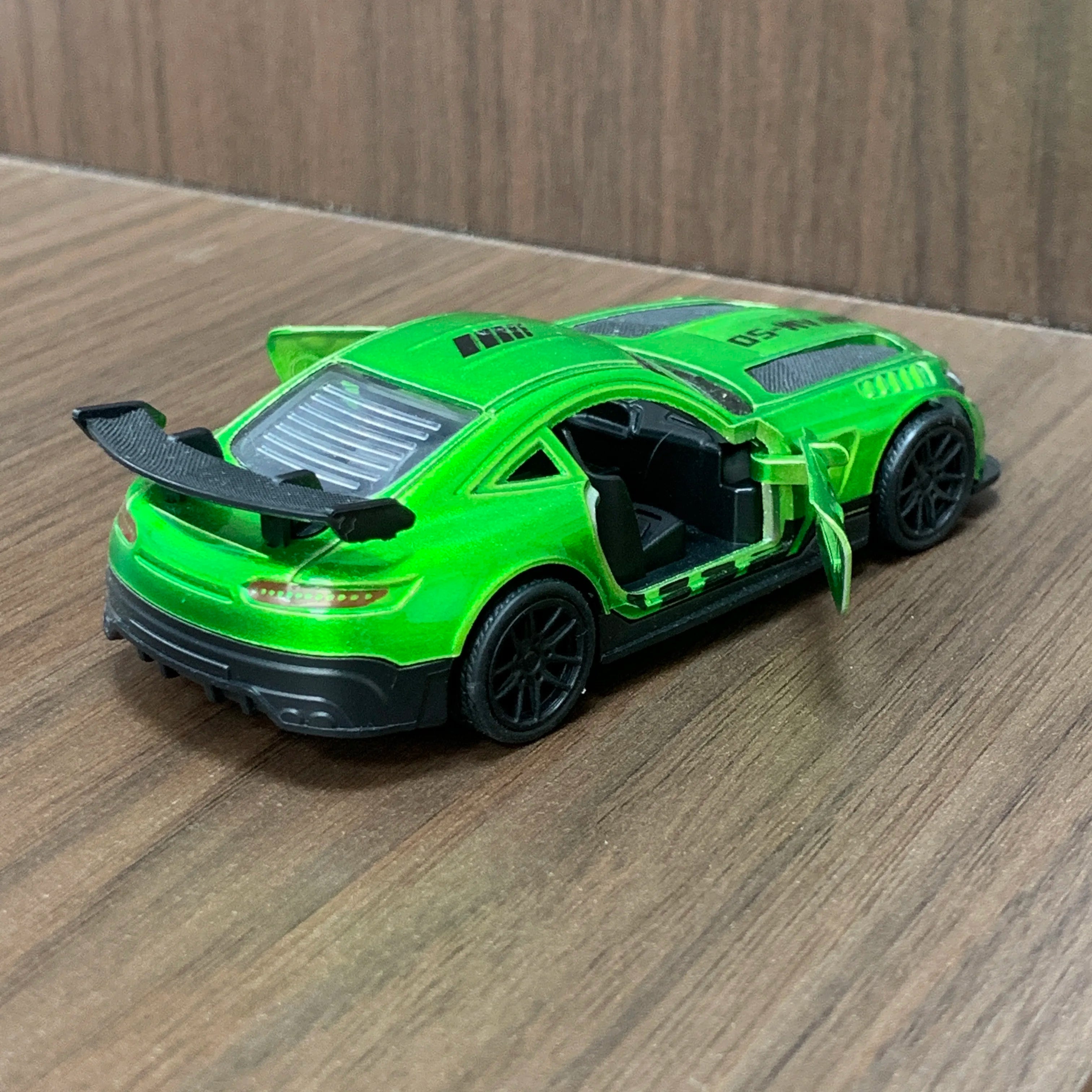 Green AMG GT50 GTR Alloy Diecast Model Car, 1/36 Pull Back Toy Race Car, Collectible Car Ornament, Boy's Favorite Car Toy Gifts