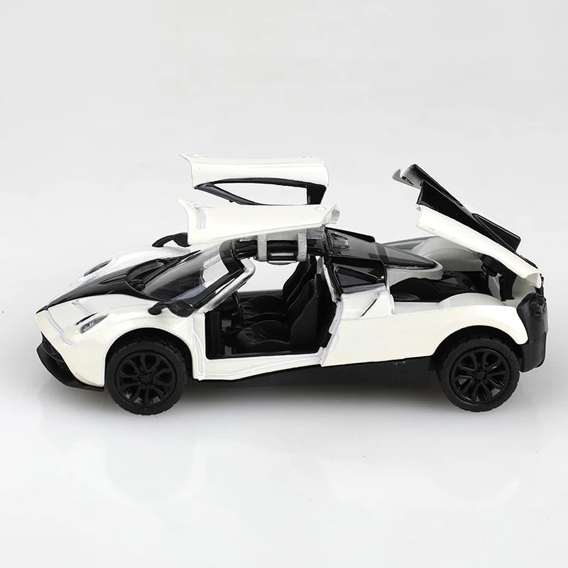 (Bagged) 1/43 scale gold pullback racing car, die-cast metal, three doors that open. Exquisite boy toy, mini pocket toy car.